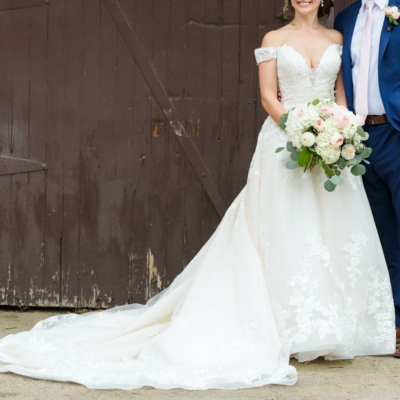 Allure 9681 Romantic Wedding Gown - Picture 3 of 4